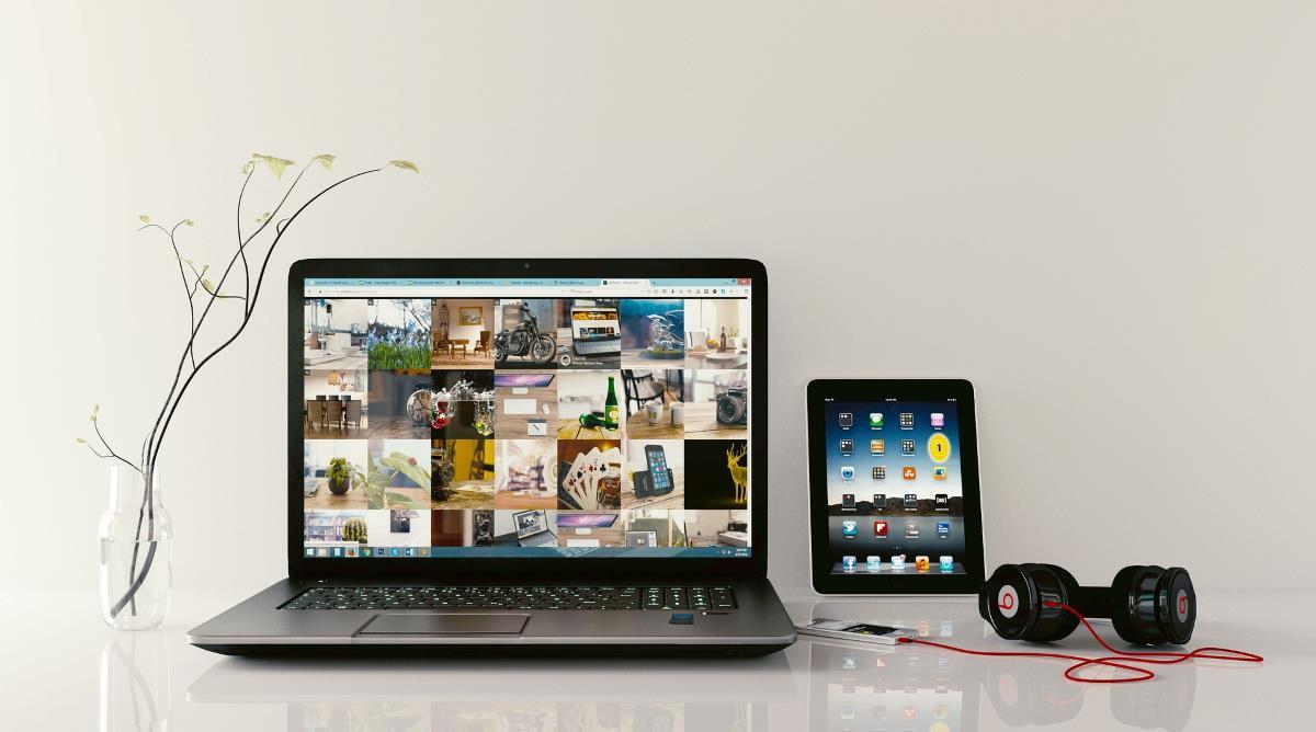 Laptop, iPad og mobil - Klikk for stort bilde