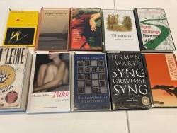 Ti bøker